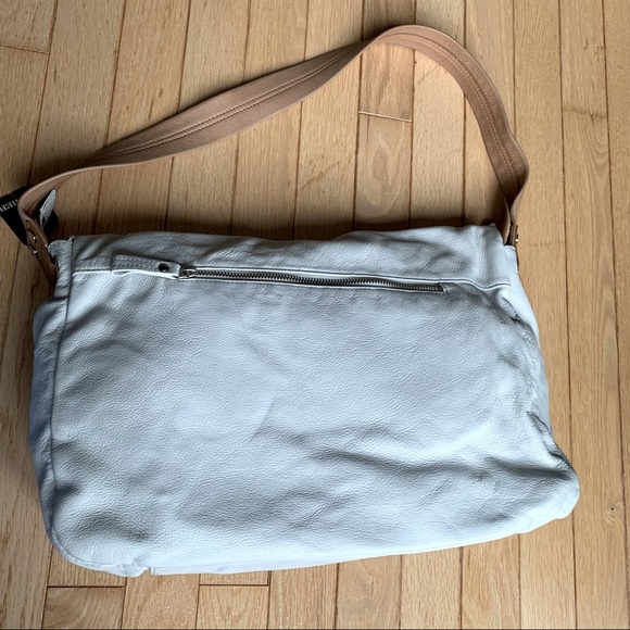 Cream Leather Messenger Shoulder Bag Danier - Picture 3 of 4